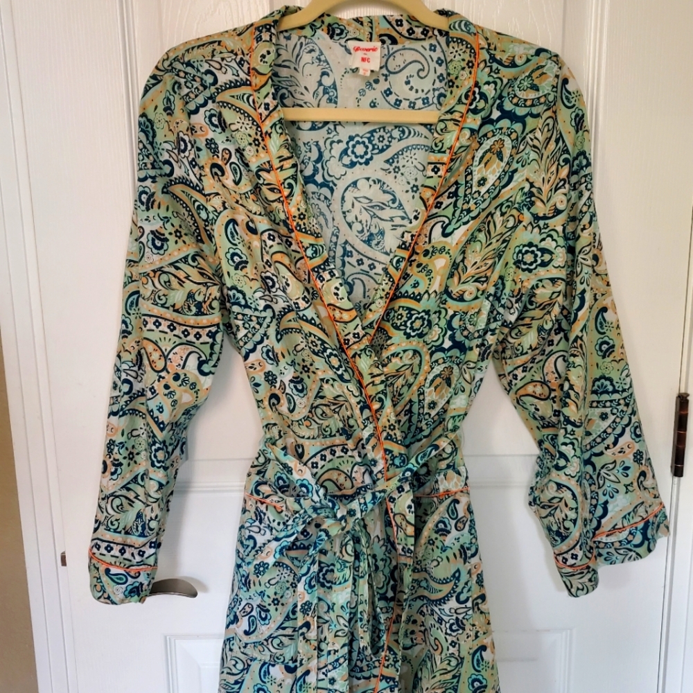 Reverie Paisley Print Cotton Robe Pockets